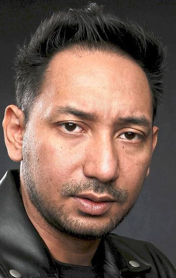  / Zizan Razak