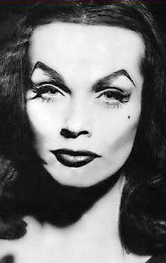 Вампира / Maila Nurmi