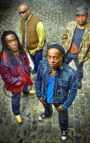 Living Colour / Living Colour