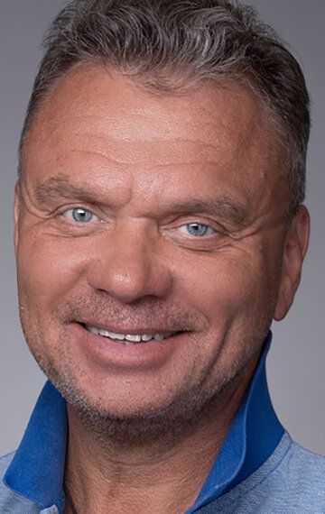 Игорь Мишин /