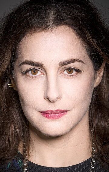 Амира Касар / Amira Casar