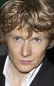 Джулиан Райнд-Татт / Julian Rhind-Tutt