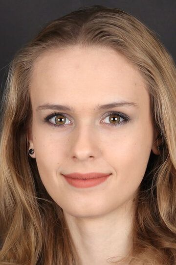 Ангелина Коршунова / 