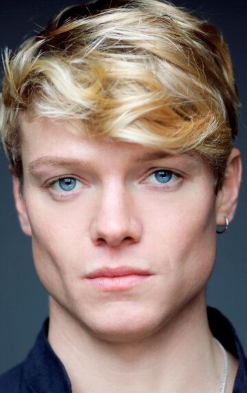 Том Рис Харрис / Tom Rhys Harries