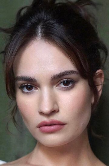 Лили Джеймс / Lily James