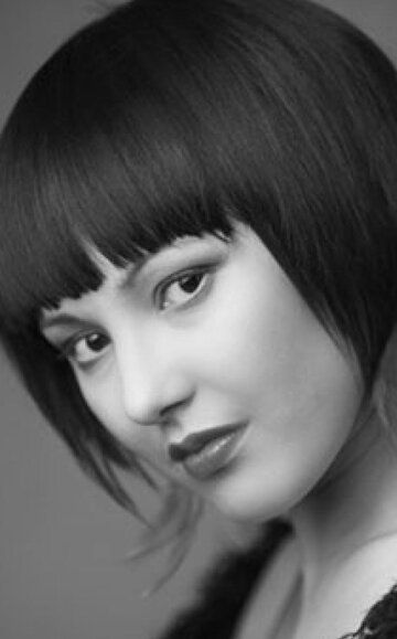 Лола Кочеткова / 