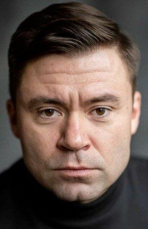 Павел Харизанов / 