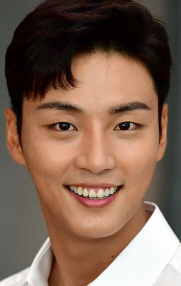 Юн Щи-юн / Yoon Shi-yoon