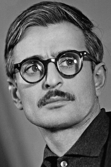 Марлен Хуциев /