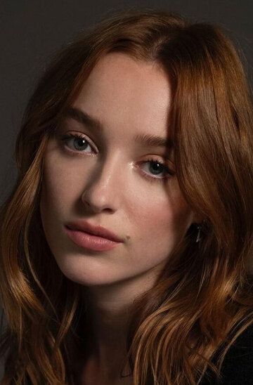 Фиби Дайневор / Phoebe Dynevor