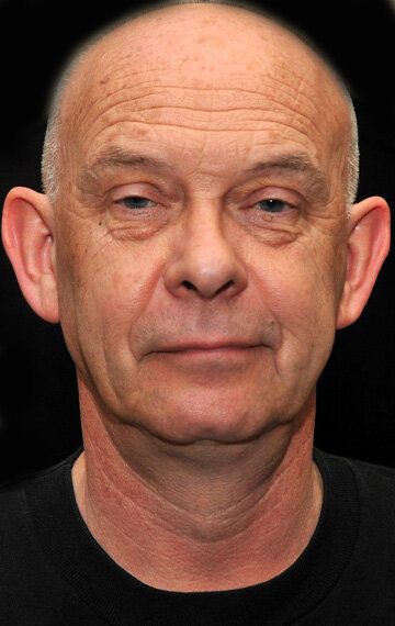 Даг Брэдли / Doug Bradley