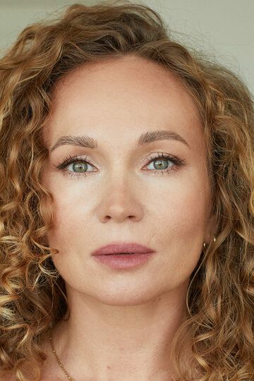Полина Ларина /