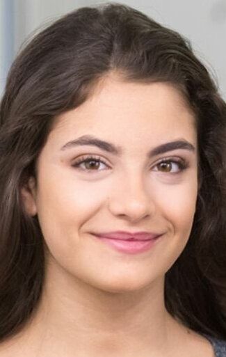 / Aurora Giovinazzo