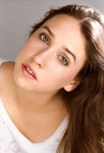 Сара Сазерленд / Sarah Sutherland