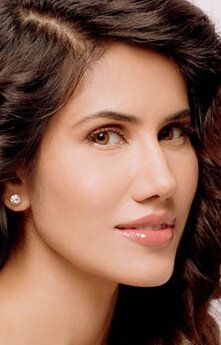 / Sonnalli Seygall
