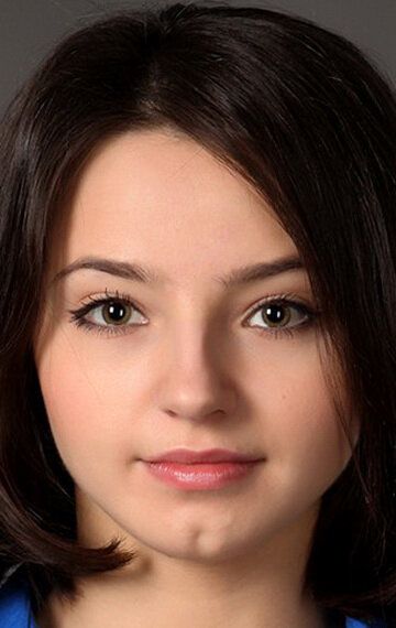 Евгения Калинец / 