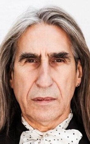 Бэрри Де Ла Рош / Barrington De La Roche