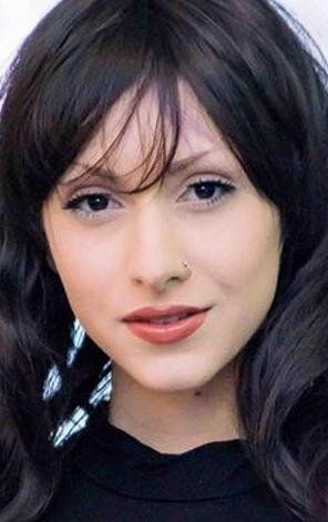Ловина Явари / Lovina Yavari