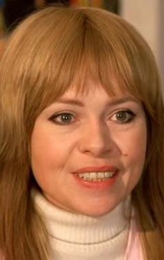 Арина Ефремова / 