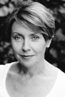  / Karen Ascoe