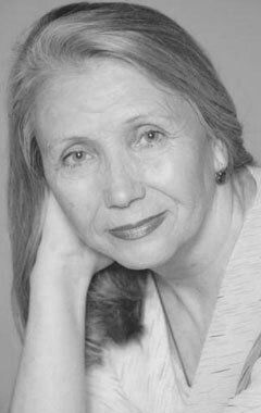 Галина Комарова / 