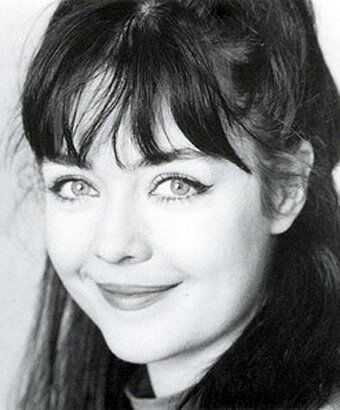  / Caroline Milmoe