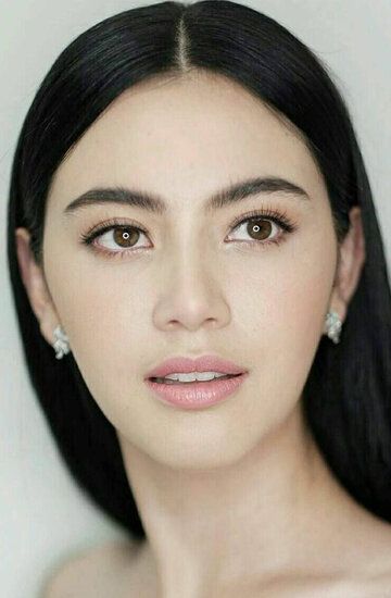 Давика Хурне / Davika Hoorne