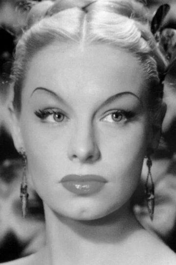 Лили Ст. Кир / Lili St. Cyr