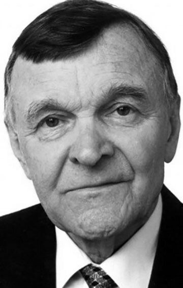 Юрий Бондарев / 