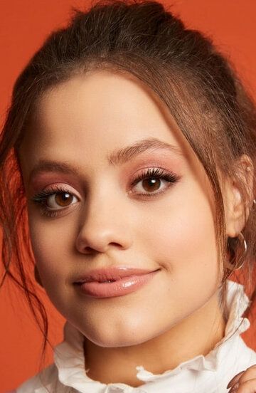 Сара Джеффери / Sarah Jeffery