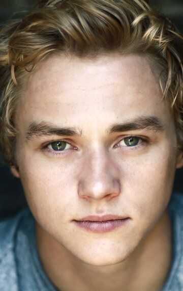 Бен Харди / Ben Hardy