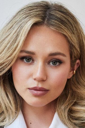 Брэк Бэссинджер / Brec Bassinger