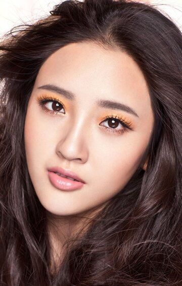 Тан Исинь / Tang Yixin