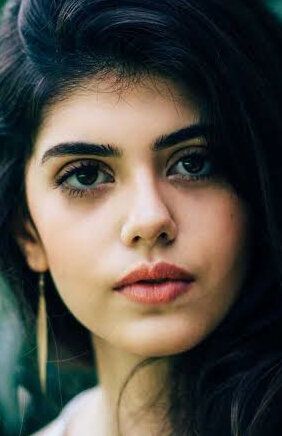 Санджана Сангхи / Sanjana Sanghi