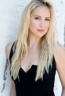 / Julia Dawi