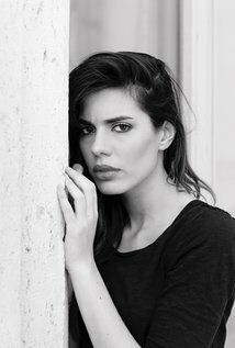  / Tania Bambaci