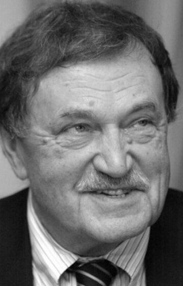 Василий Аксенов /