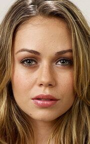 Алексис Дзена / Alexis Dziena