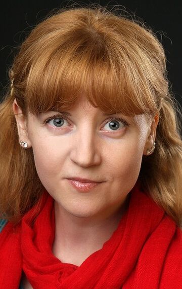 Яна Попова / 