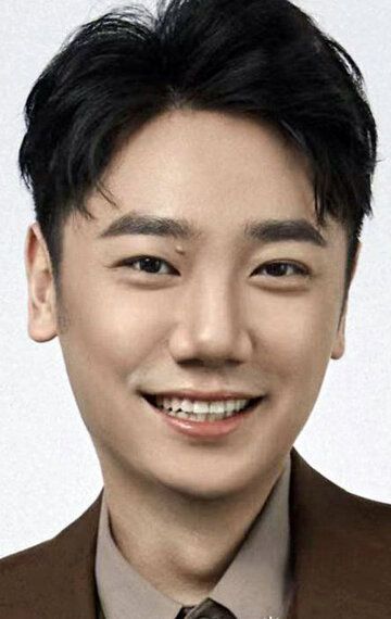 / Rui Cui