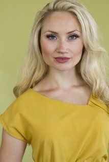 / Amanda Lewan