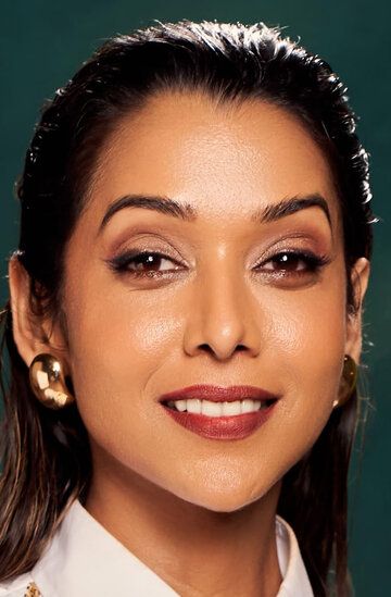 Анупурия Гоенка / Anupriya Goenka