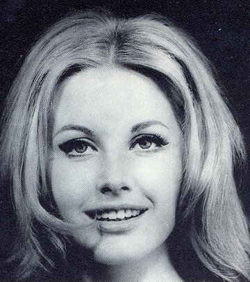  / Gabriella Farinon