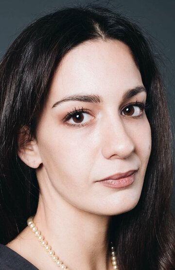 Зейнеп Анаджан / Zeynep Anacan
