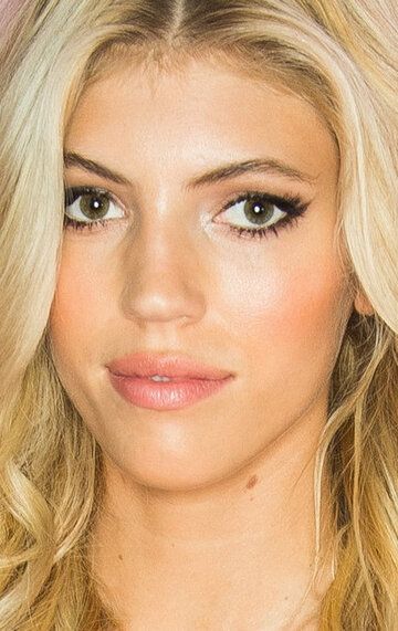 Девон Виндзор / Devon Windsor