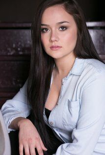  / Emmy Neira