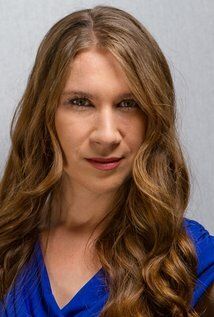  / Hannah Roberts