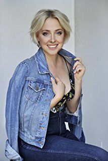  / Briallen Clarke