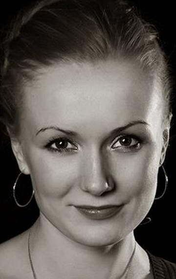Светлана Столярова / 