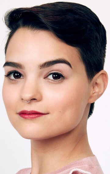 Брианна Хилдебранд / Brianna Hildebrand